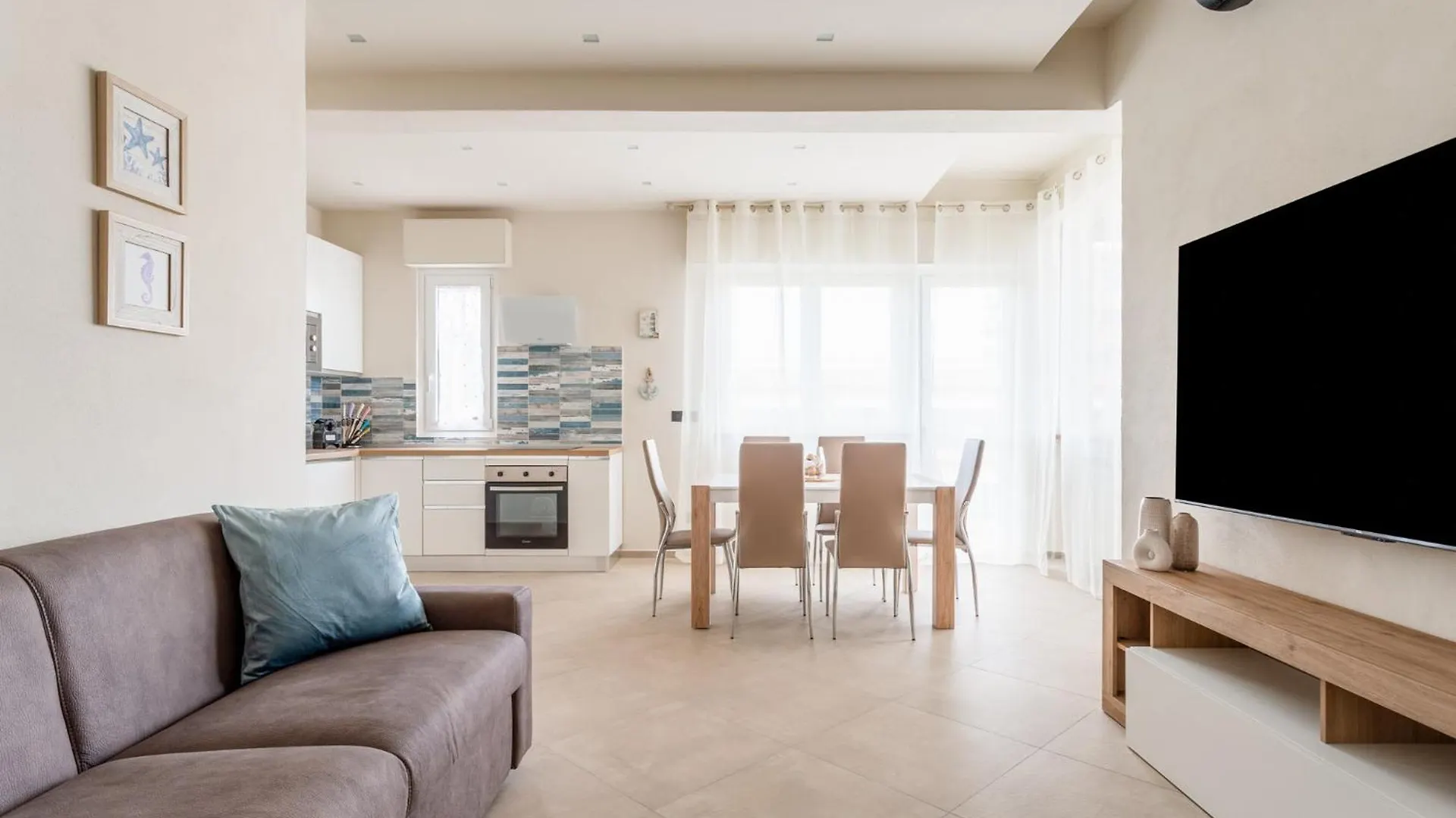 La Casa Del Sole A 50 M Dal Mare Apartment Lido di Camaiore 0*,  Italy