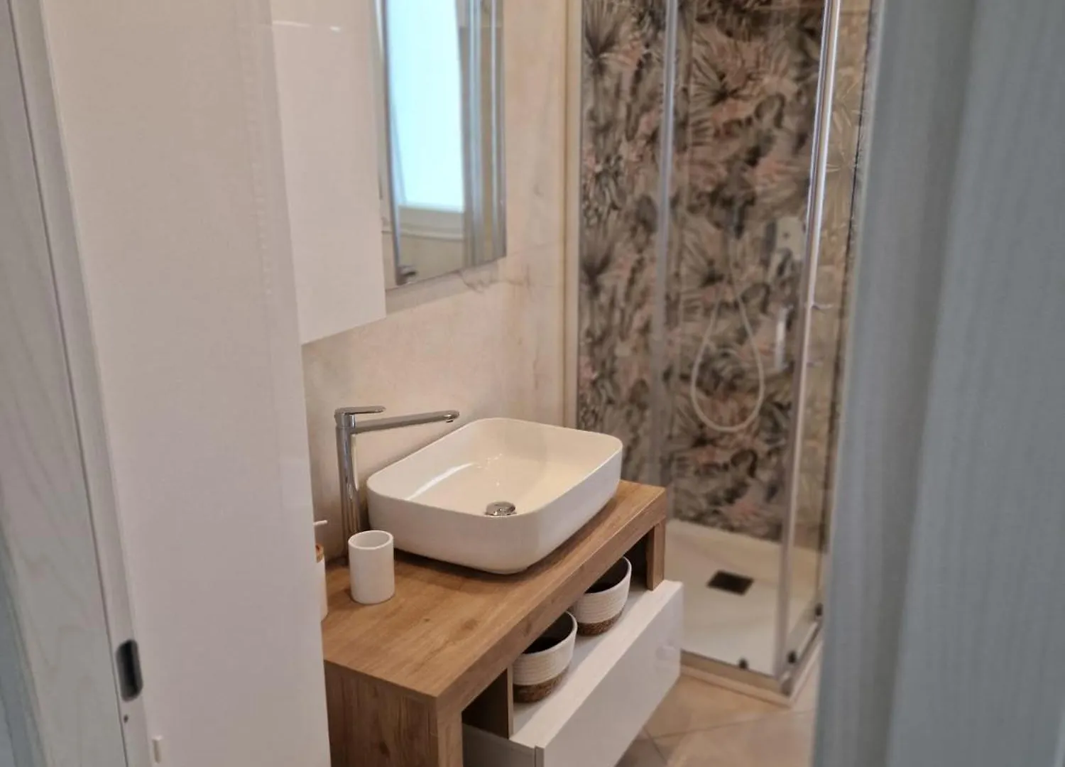 La Casa Del Sole A 50 M Dal Mare Apartment Lido di Camaiore Italy