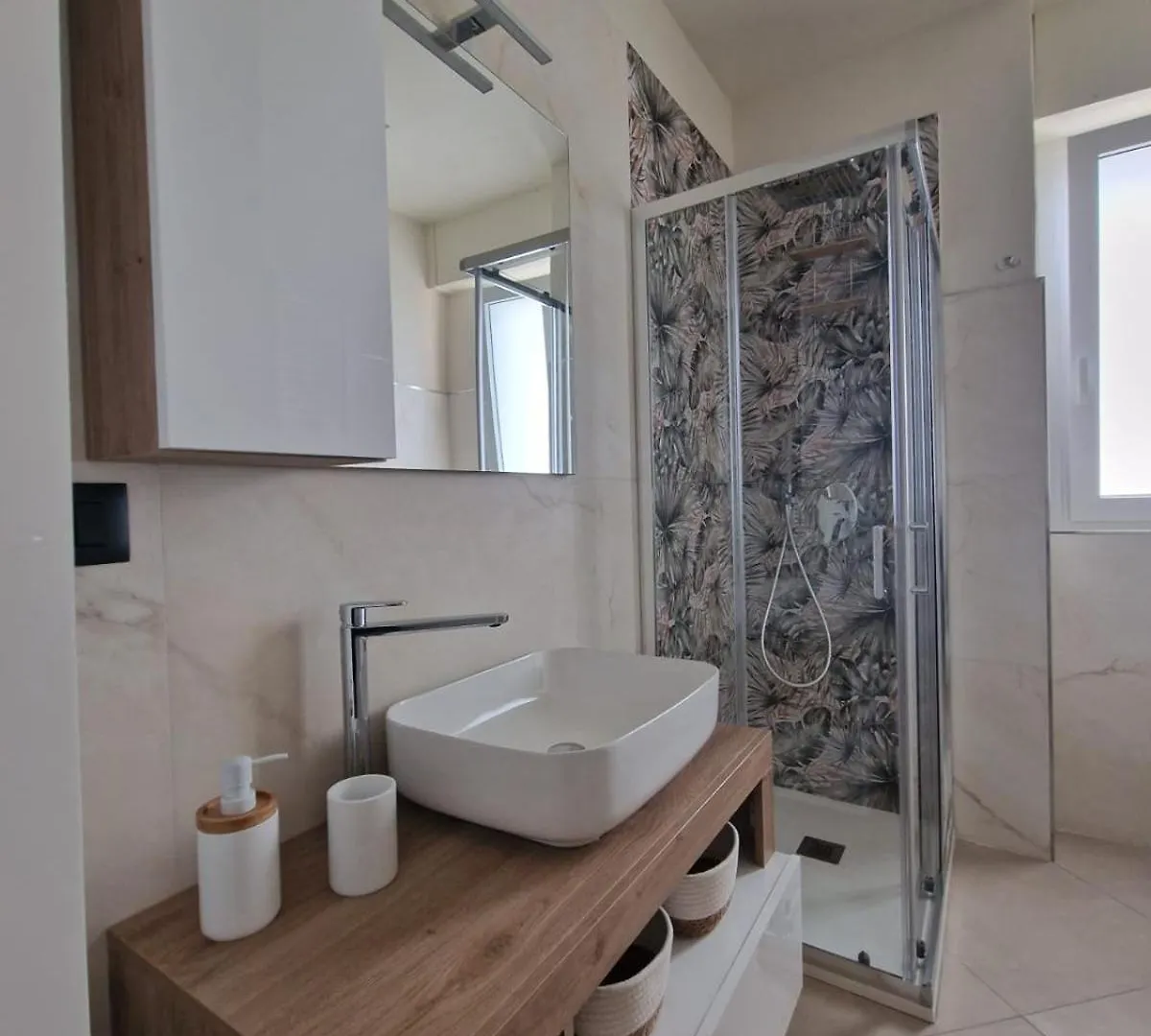 La Casa Del Sole A 50 M Dal Mare Apartment Lido di Camaiore Italy