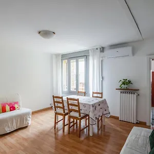 https://padova-piazza-dei-signori-central-flats.hotelinveneto.com