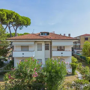 Appartamento Locazione Turistica Dei Fiori, Lido di Camaiore